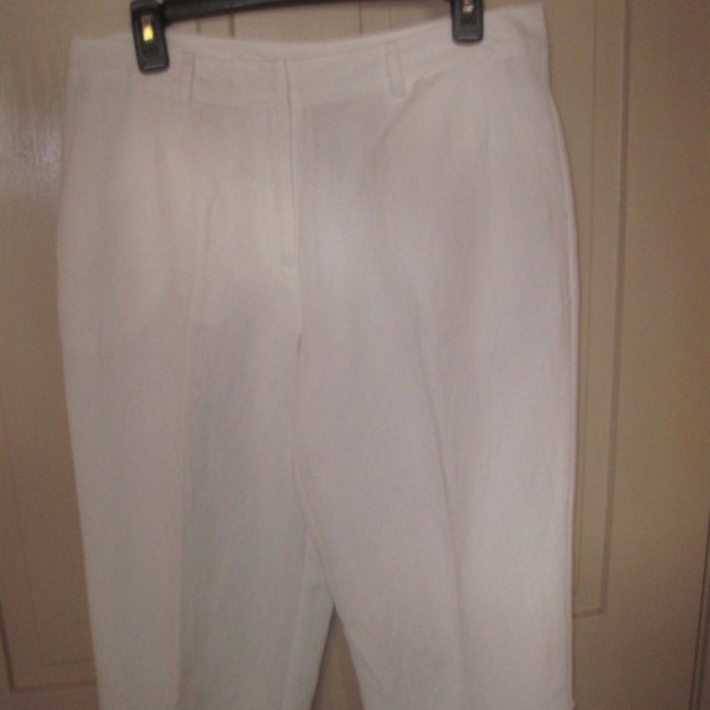 NWT Ruby Rd. Via Flora White Linen Capri, Sz. 10
